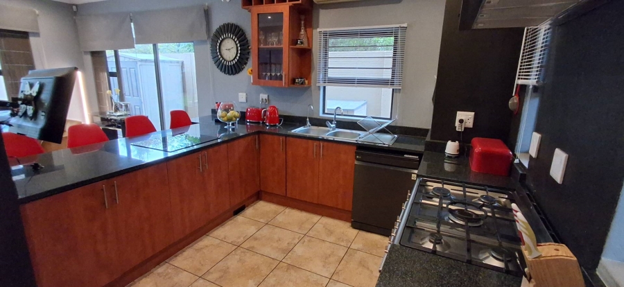 4 Bedroom Property for Sale in Leloko North West